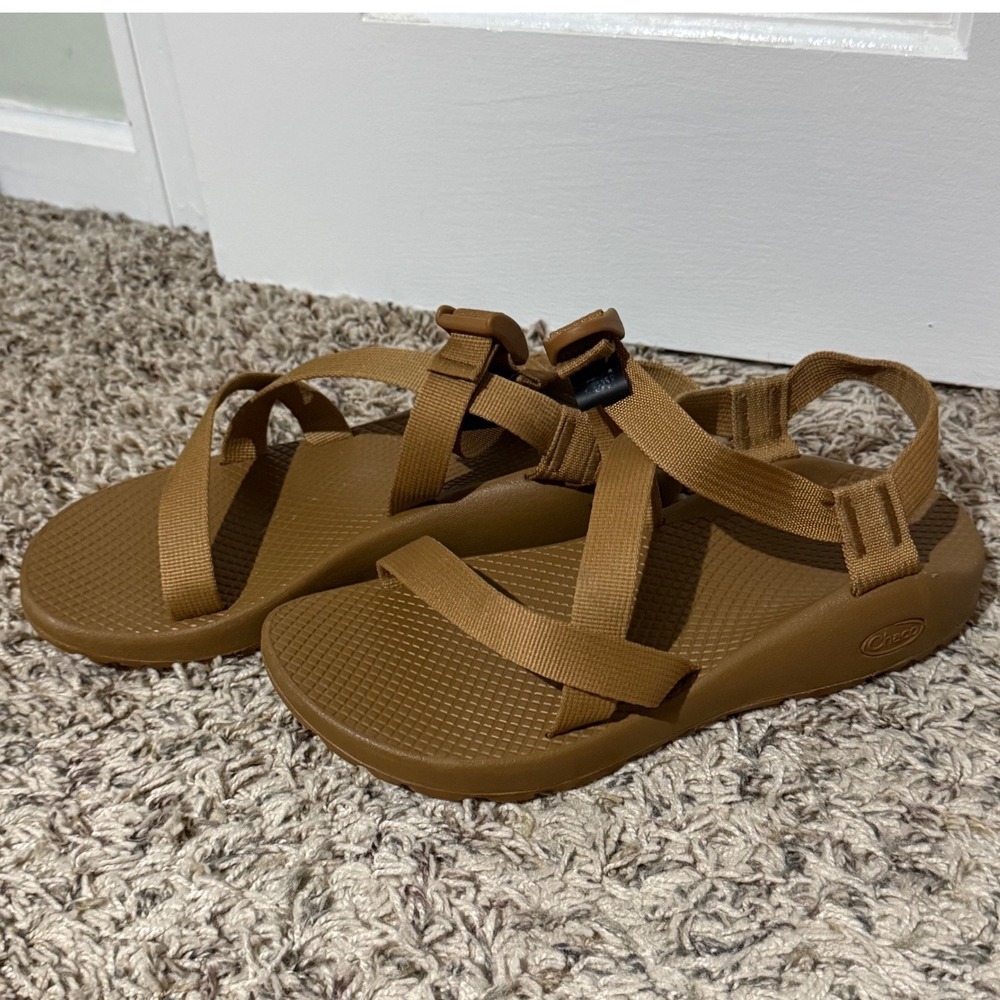 Chaco Z1 Classic Sandals Womens 9 Brown Monochrome Strappy Hiking Shoes J107612